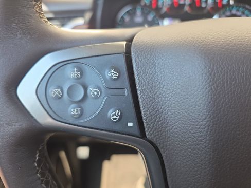 Used 2015 Chevrolet Tahoe LTZ AWD/4WD image 17