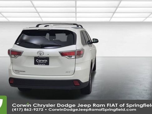 Used 2015 Toyota Highlander XLE image 13