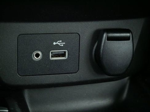 Used 2020 Nissan Rogue Sport SL image 32