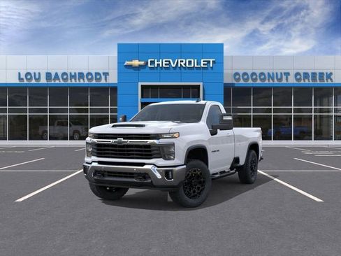 New 2025 Chevrolet Silverado 2500 LT w/ Convenience Package RWD image 8
