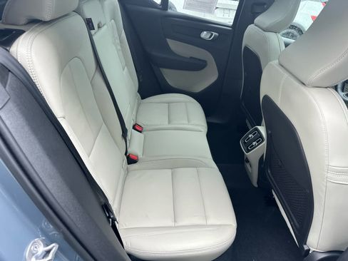 Used 2023 Volvo XC40 B5 Plus w/ Protection Package Premier AWD/4WD image 41
