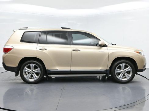 Used 2013 Toyota Highlander Limited FWD image 8