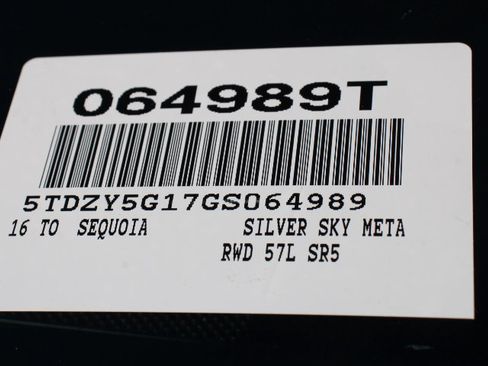 Used 2016 Toyota Sequoia SR5 image 32