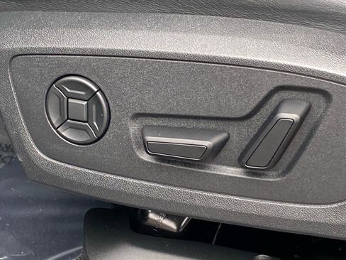 Used 2024 Audi Q4 e-tron Premium Plus w/ Premium Plus image 11