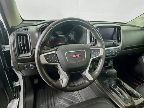 Used 2019 GMC Canyon SLT w/ Driver Alert Package image 8