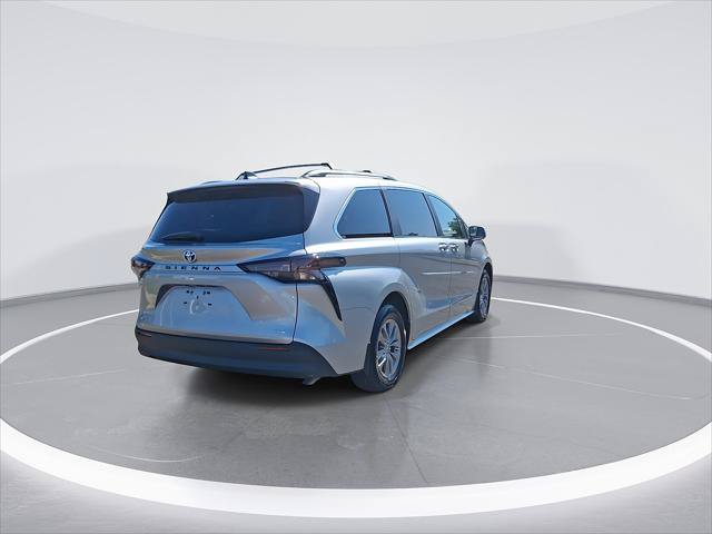 Certified 2025 Toyota Sienna XLE w/ XLE Plus Package FWD image 8