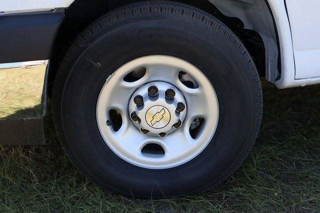 New 2025 Chevrolet Express 3500 w/ Power Convenience Package RWD image 18