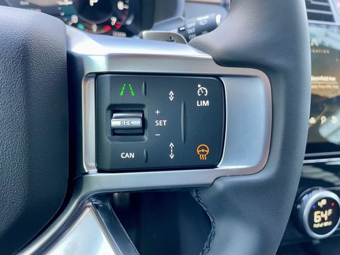 New 2026 Land Rover Discovery Dynamic SE AWD/4WD image 22