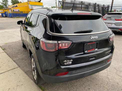 Used 2019 Jeep Compass Limited AWD/4WD image 2