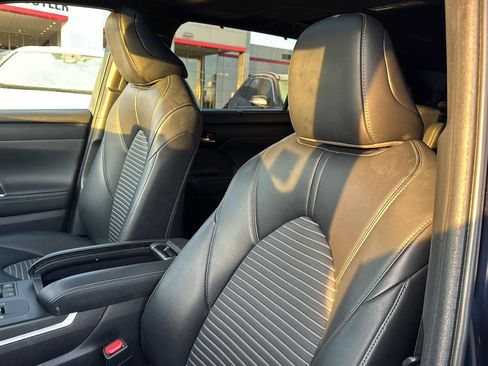 Certified 2023 Toyota Highlander XSE image 26