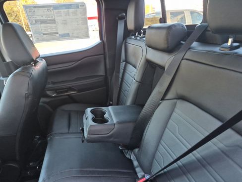New 2025 Ford Ranger Lariat w/ Black Appearance Package image 17