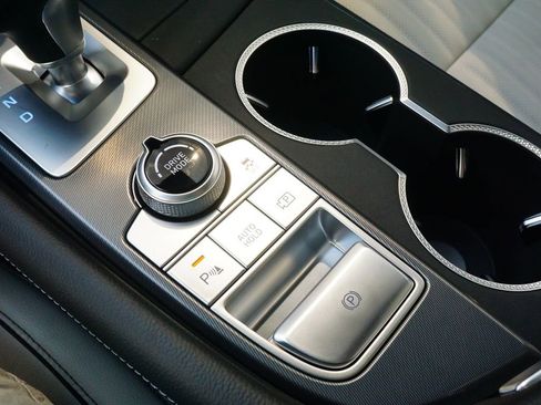 New 2025 Genesis G70 2.5T w/ Sport Prestige Package image 11