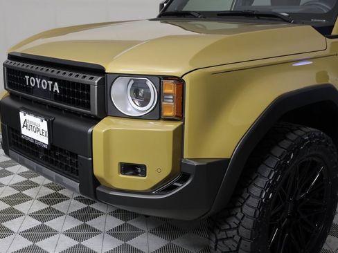 Used 2024 Toyota Land Cruiser image 40