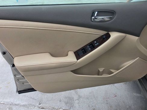 Used 2012 Nissan Altima 2.5 SL w/ 2.5SL Pkg FWD image 19