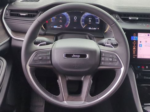 New 2026 Jeep Grand Cherokee Altitude AWD/4WD image 24