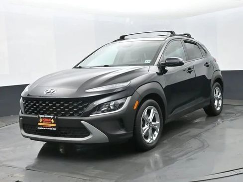 Used 2023 Hyundai Kona SEL image 1