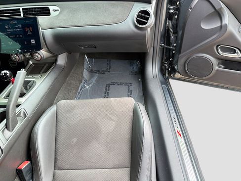 Used 2015 Chevrolet Camaro Z/28 image 17