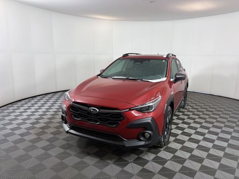 Used 2025 Subaru Crosstrek 2.5i Limited w/ Crosstrek Mirror Package image 2