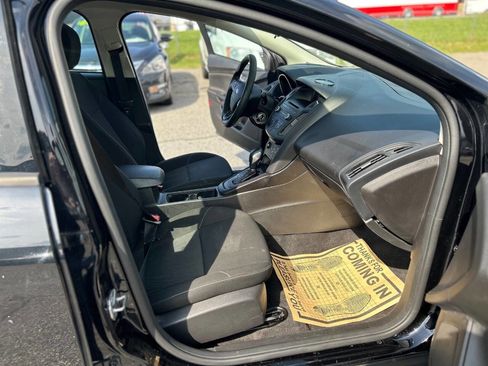 Used 2017 Ford Focus SE image 17