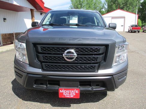 Used 2023 Nissan Titan S AWD/4WD image 13