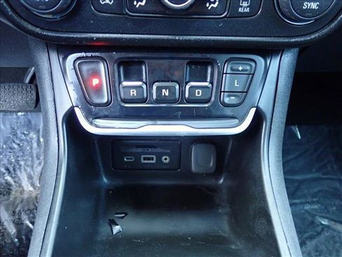 Used 2020 GMC Terrain SLT w/ Elevation Edition AWD/4WD image 19