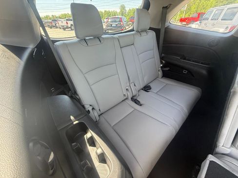 Used 2017 Honda Pilot EX-L image 9