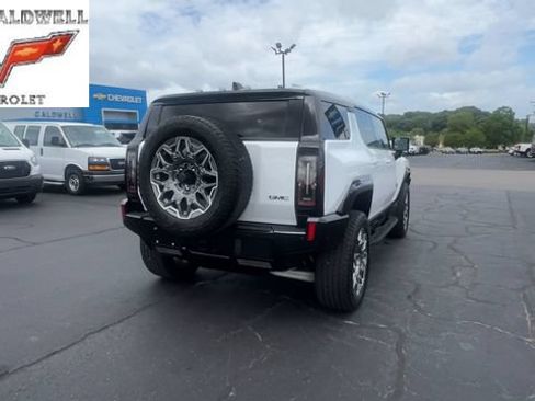 Used 2025 GMC Hummer EV 3X AWD/4WD image 8