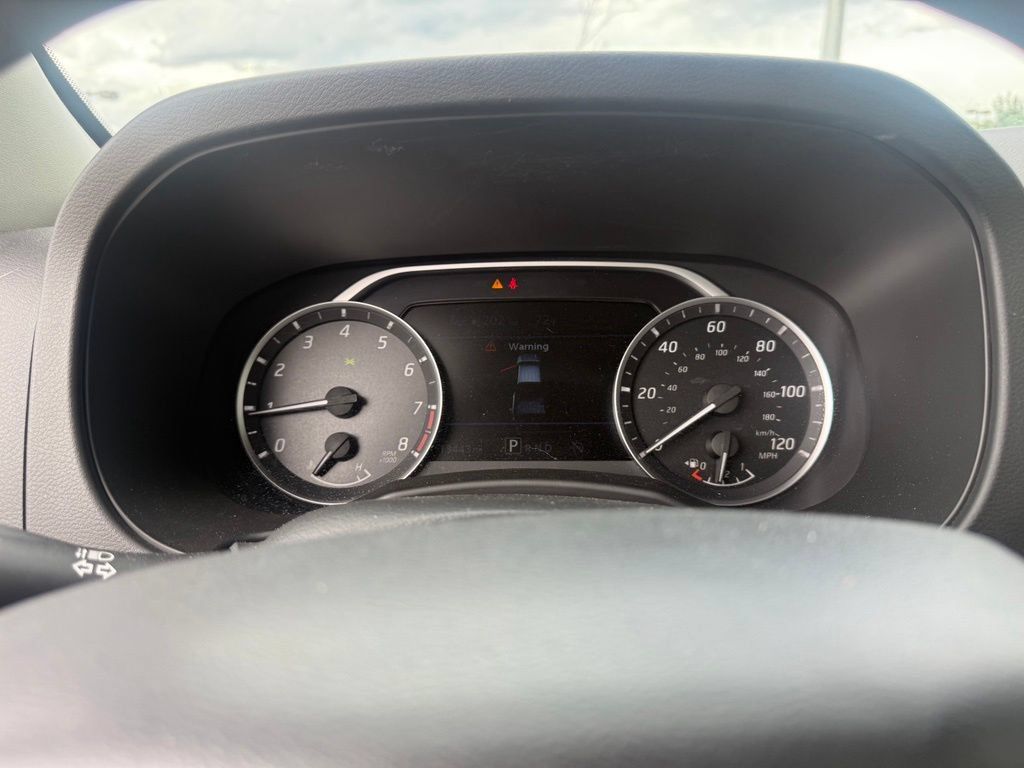 Used 2025 Nissan Frontier S RWD image 17