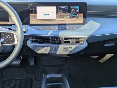 New 2026 Nissan Leaf SV+ w/ Floor Mat Package (SV+) image 19