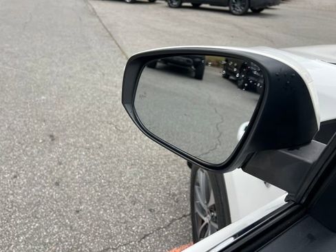 Used 2018 Toyota RAV4 XLE image 12