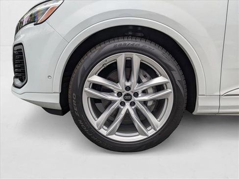 New 2025 Audi Q7 Premium Plus image 9