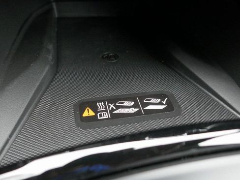 New 2026 Chevrolet Trax RS w/ Sunroof Package image 18