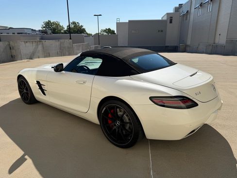 Used 2014 Mercedes-Benz SLS AMG GT Roadster image 29
