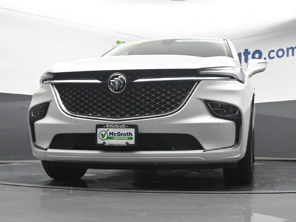 Used 2023 Buick Enclave Avenir w/ Avenir Technology Package AWD/4WD image 7