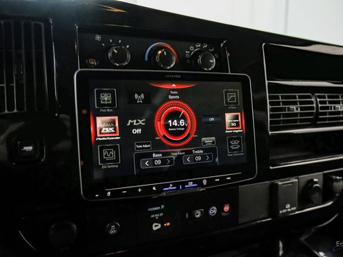 Used 2023 Chevrolet Express 2500 image 70