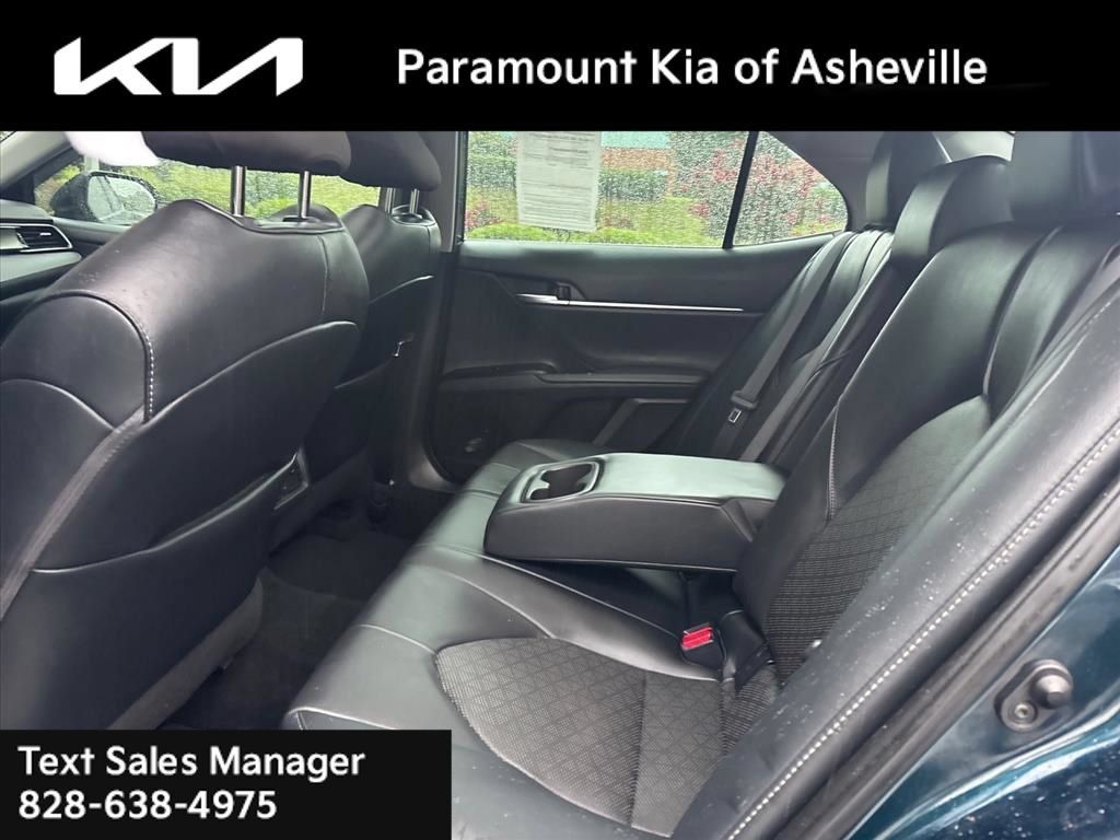 Used 2020 Toyota Camry XSE FWD image 27