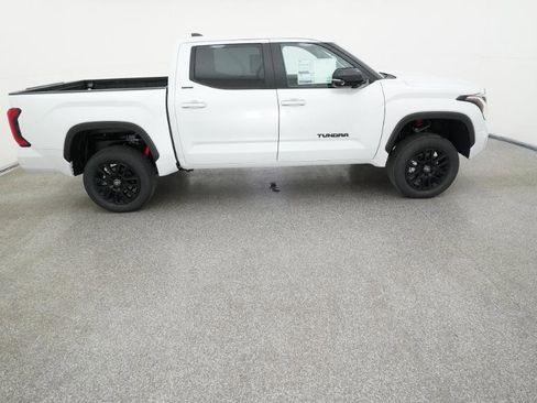 New 2026 Toyota Tundra Limited AWD/4WD image 16