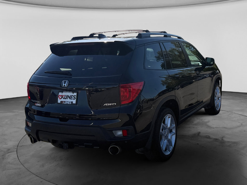 Used 2025 Honda Passport EX-L image 9
