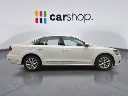 Used 2017 Volkswagen Passat 1.8T S image 4