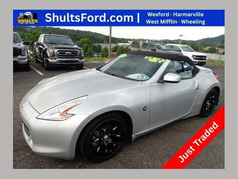 Used 2010 Nissan 370Z Roadster RWD image 1