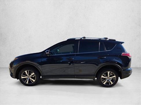 Certified 2018 Toyota RAV4 XLE image 8