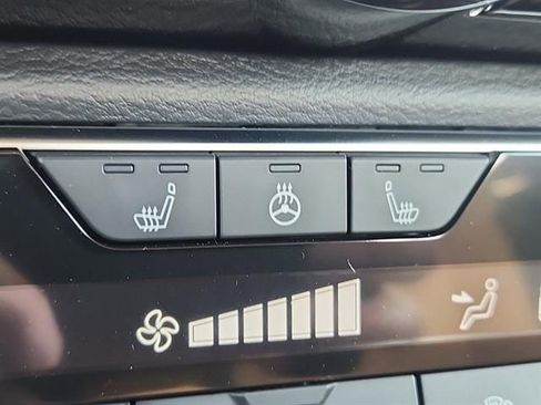 New 2025 Nissan Sentra SV w/ SV Premium Package FWD image 9