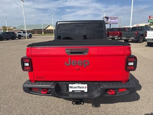 Used 2021 Jeep Gladiator Rubicon image 4