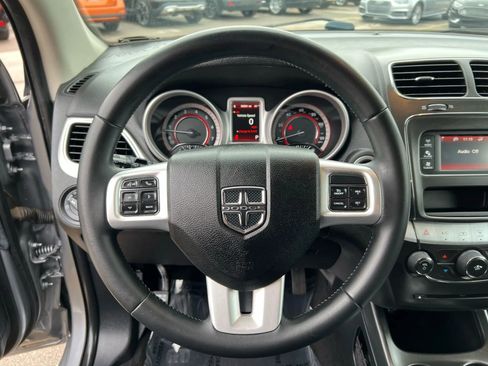 Used 2018 Dodge Journey SE w/ Popular Equipment Group image 11