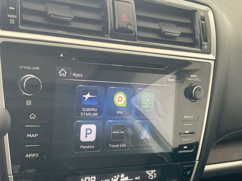 Used 2018 Subaru Outback 2.5i Limited AWD/4WD image 16