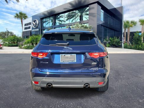 Used 2018 Jaguar F-PACE Prestige image 4