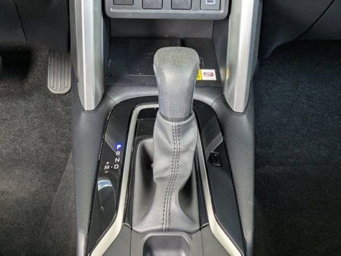 Used 2023 Toyota Corolla Cross LE w/ Moonroof Package image 17