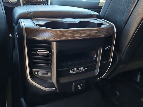 Used 2020 RAM 1500 Laramie AWD/4WD image 22