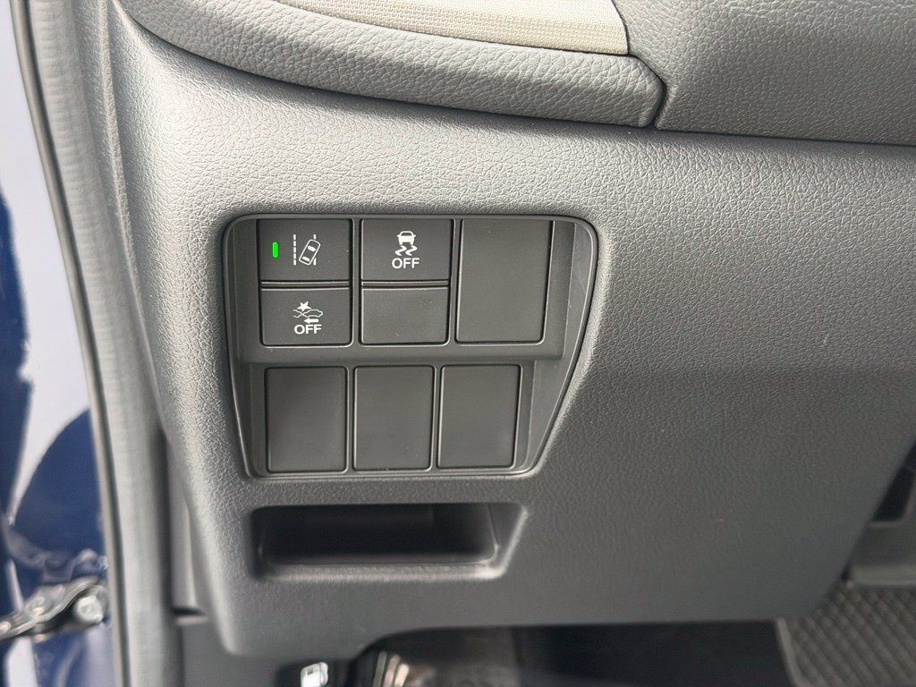 Used 2020 Honda CR-V LX image 21