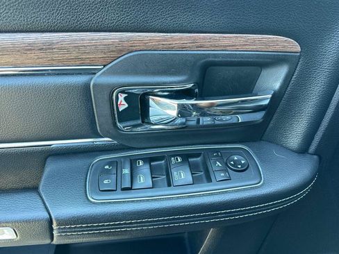 Used 2018 RAM 2500 Laramie AWD/4WD image 11